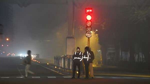 Winter Chill in Delhi: IMD Forecasts Sub-7°C Minimum Temperature, Issues ‘Orange Alert’ for Republic Day