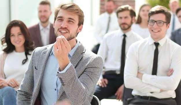 Mastering Workplace Confidence: A Comprehensive Guide to Overcoming Fear and Unleashing the Power of Questions for Professional Growth