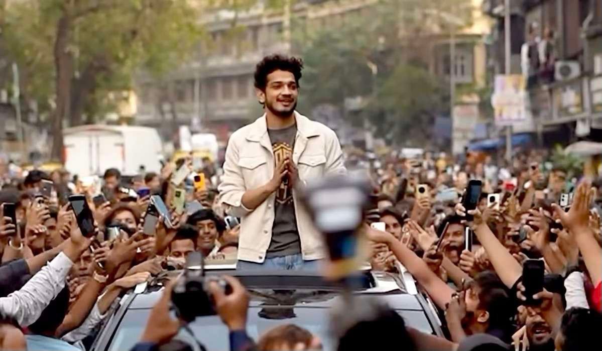 Munawar Faruqui’s Bigg Boss 17 Victory: A Grand Celebration in Dongri Amid Fan Adoration