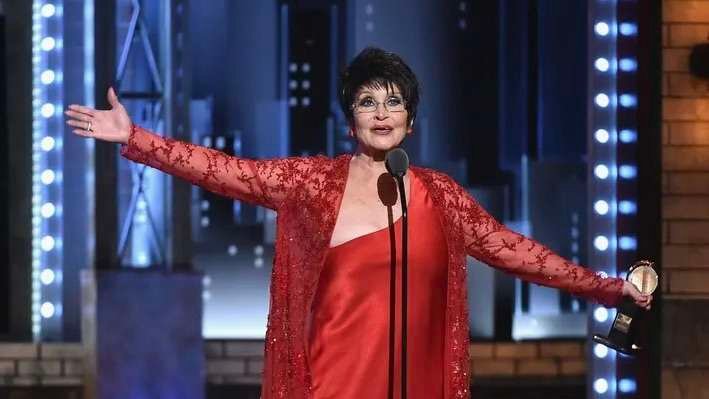“Chita Rivera: A Broadway Icon’s Magnetic Legacy of Joy and Passion”