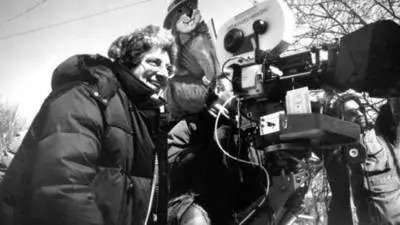 “Groundhog Day” Cast Reunion at Navy Pier: A Heartfelt Tribute to Harold Ramis