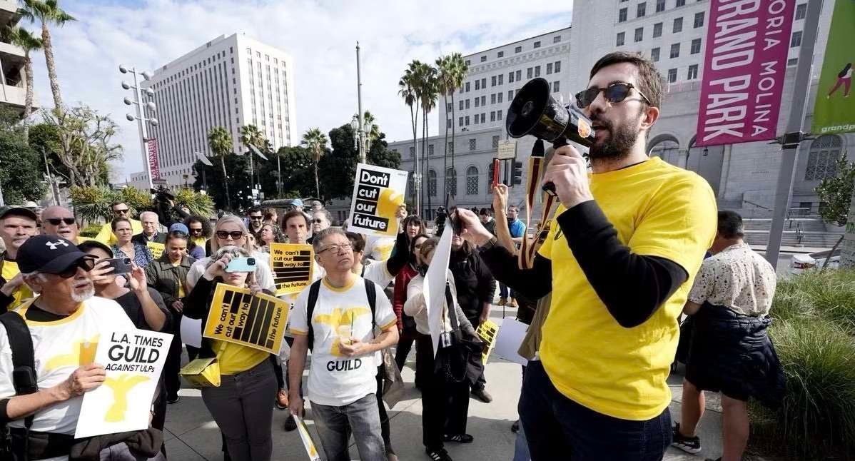 “January Job Cut Surge: Financial and Tech Sectors Lead as Companies Navigate Economic Shifts”