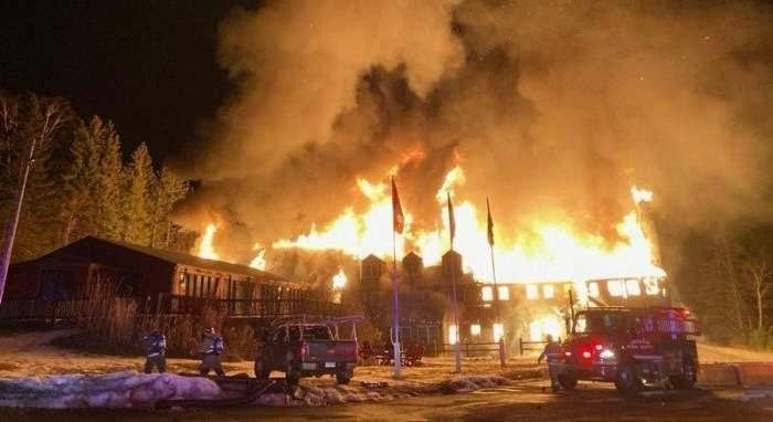 “Fire Destroys Historic Lutsen Resort Main Lodge: Community Responds with Support and Resilience”