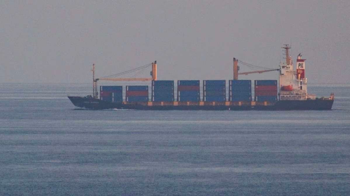 Navigating the Turbulent Waters of Global Shipping: Challenges and Strategies for Exporters