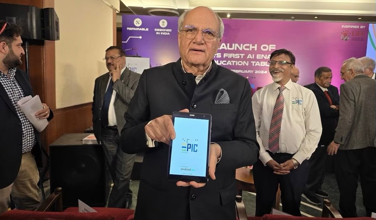 Introducing the Milkyway Tablet: India’s First Designed-in-India Education Tablet