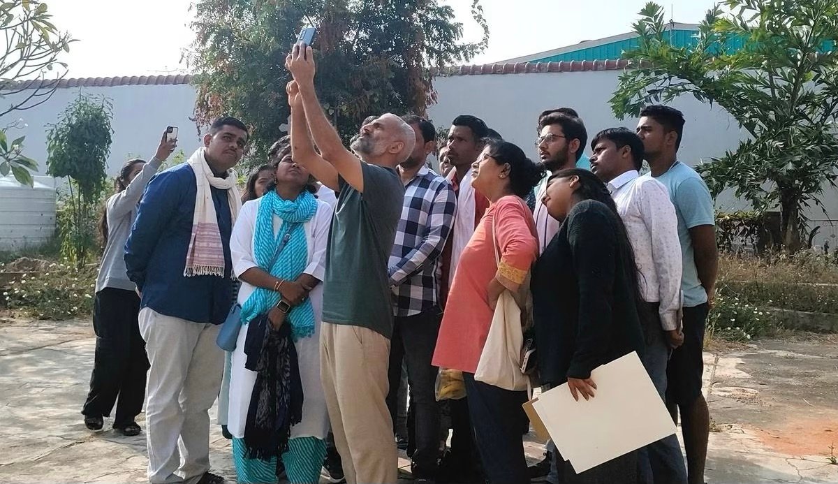 Empowering Artisan Entrepreneurs: Insights from Creative Dignity’s Digital Skill Workshop in Hyderabad