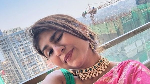 Chandni Bhabhda: Inspiring Dreams and Making Waves in the Social Media Sphere