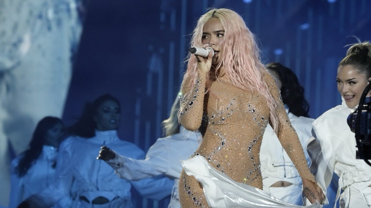 Karol G’s Close Call: Singer’s Emergency Landing in Los Angeles