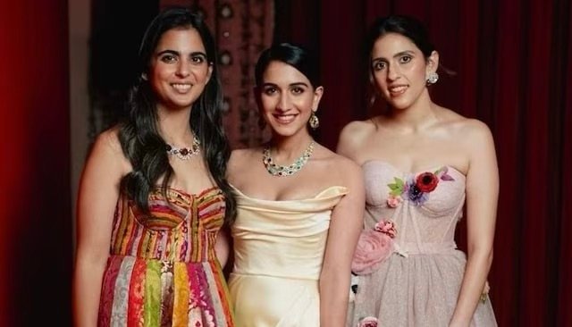 Isha Ambani Hosts Lavish ‘Roman Holi’ Bash: A Glamorous Affair