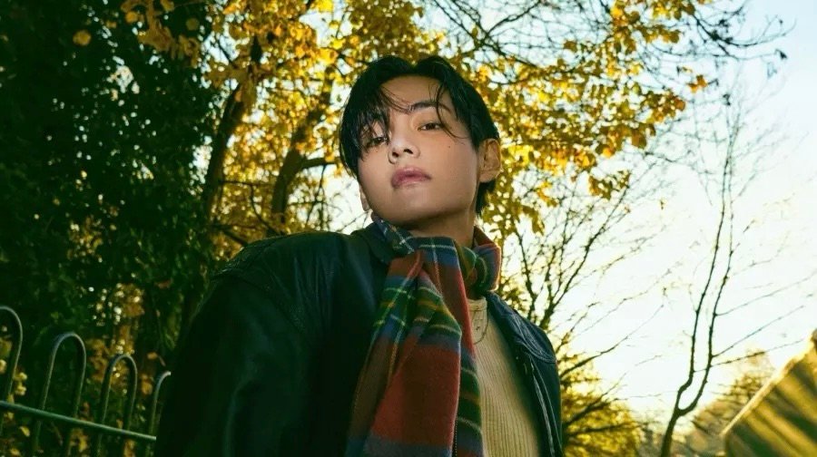 BTS V Dominates iTunes Charts Worldwide with Solo Single “FRI(END)S”