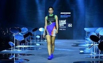 Kriti Sanon Shines as Showstopper at Lakme Fashion Week x FDCI