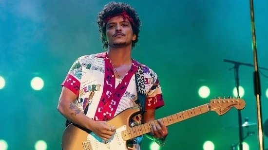 Bruno Mars’ Alleged $50 Million Gambling Debt Sparks Controversy: What’s Going On?