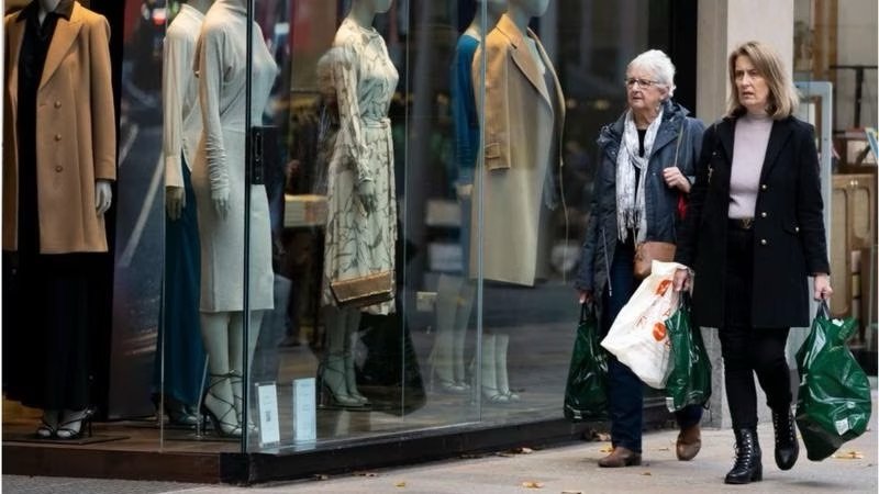 February Retail Sales Stagnate Amid Weather and Economic Challenges