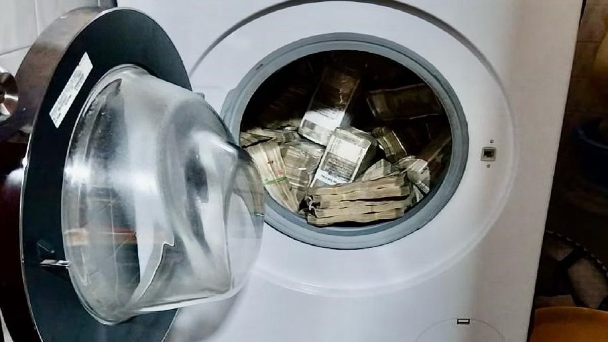 ED Conducts Searches in Major Cities, Unearths Rs 2.54 Crore Cash Hidden in Mumbai Washing Machine
