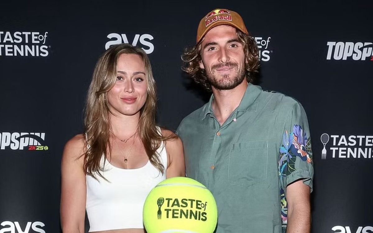 Stefanos Tsitsipas Reveals Favorite Snapshot with Girlfriend Paula Badosa: A Tennis Love Story