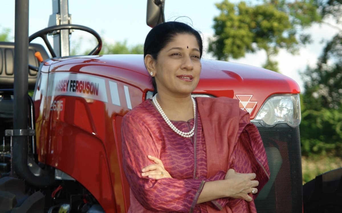 The Trailblazing Journey of Mallika Srinivasan: The Tractor Queen of India