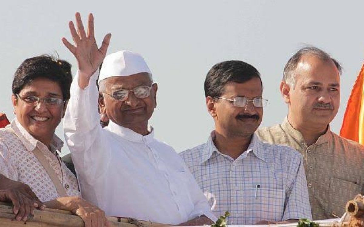 Anna Hazare Criticizes Arvind Kejriwal’s Liquor Policy: A Closer Look
