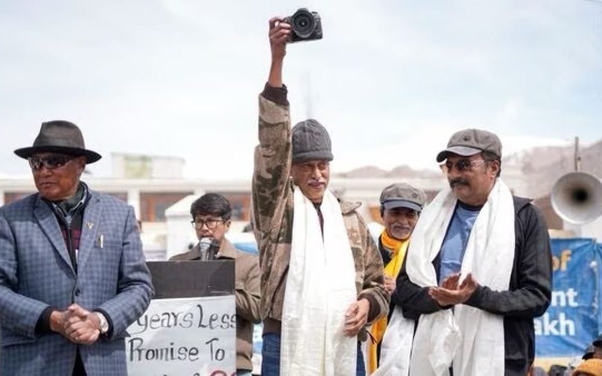 Standing in Solidarity: Prakash Raj Joins Sonam Wangchuk’s Hunger Strike for Ladakh